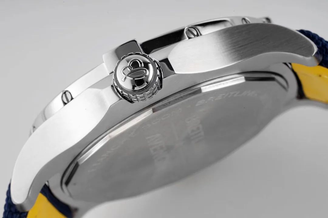 Avenger Seawolf Fashion Watch - BR018