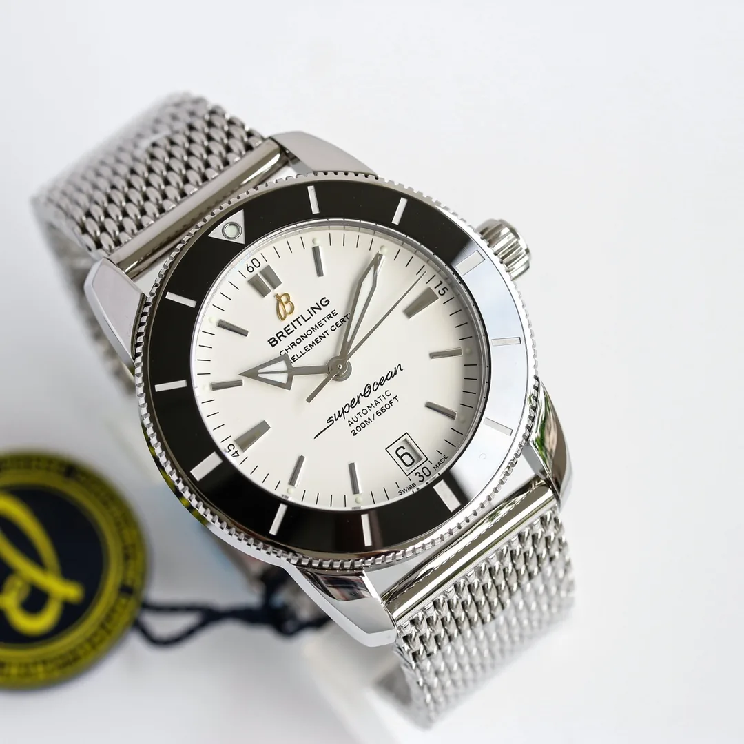 Best Swiss Breitling Superocean Heritage A17320 Replica White Dial 46mm Watch – Classic Dive Style