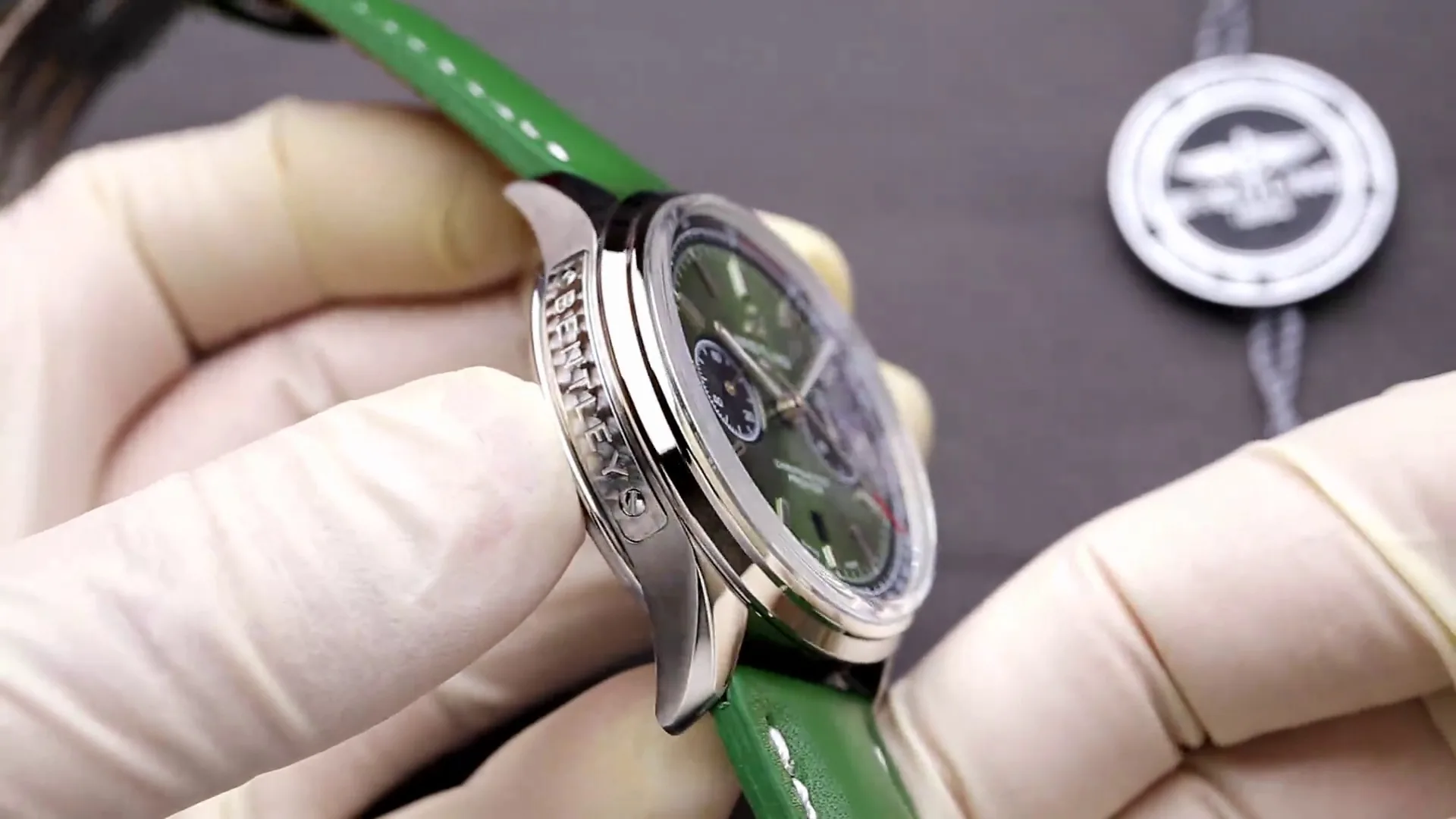 Swiss Breitling Premier AB0118221L1P2 Replica Watch – Elegant 42mm Green Sunburst Dial, Premium Leather Strap