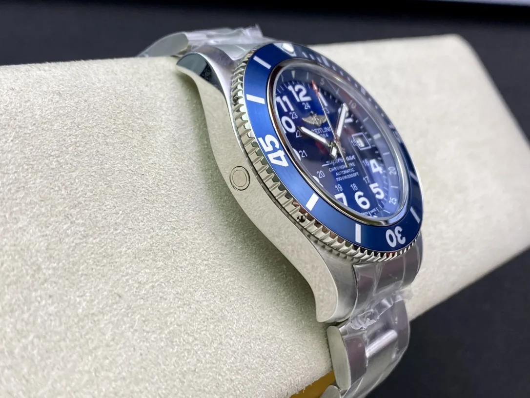 High-End Swiss Breitling Superocean II A17392D81C1A1 Replica Watch – 44mm Stainless Steel Case, Gun Blue Dial