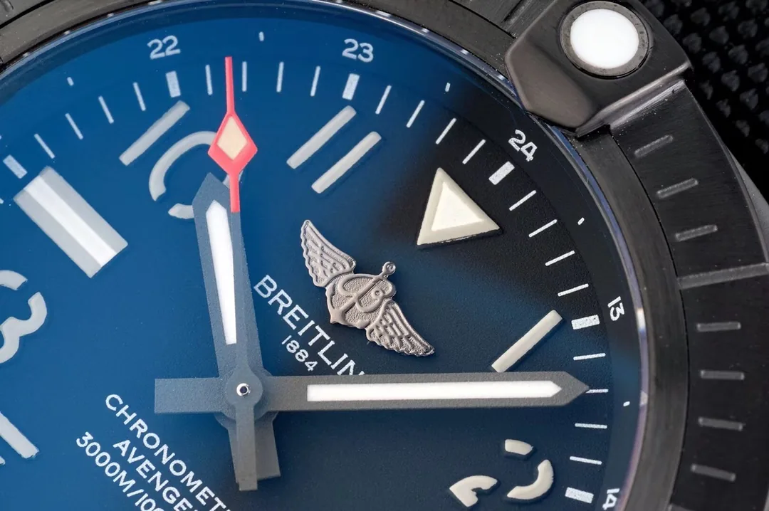 AAA Replica Breitling Avenger Blackbird A17168 44mm Men's Watch– Swiss Movement, Matte Black Military Dial