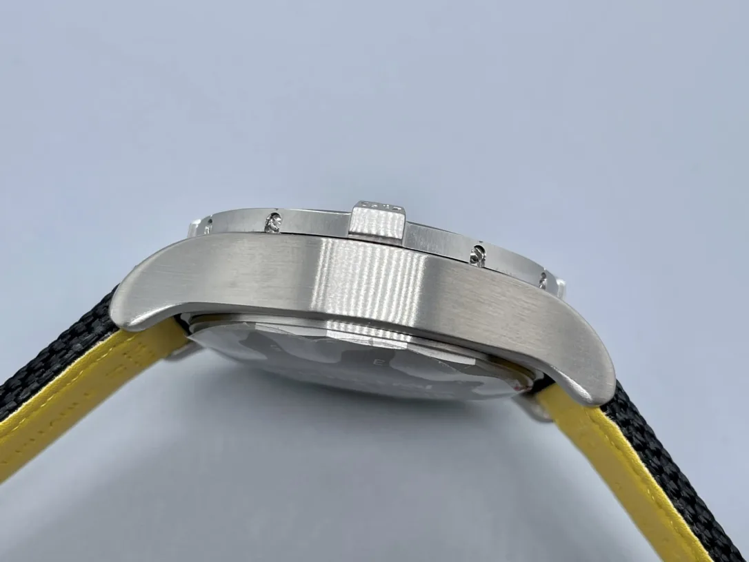 Avenger Fashion Watch - BR009