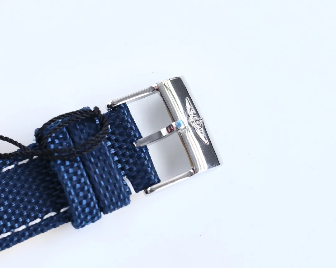 Premium Swiss Breitling Avenger A13385101C1X1 Replica 43mm Chronograph Blue Dial – AAA Super Clone Watch With Textile Strap
