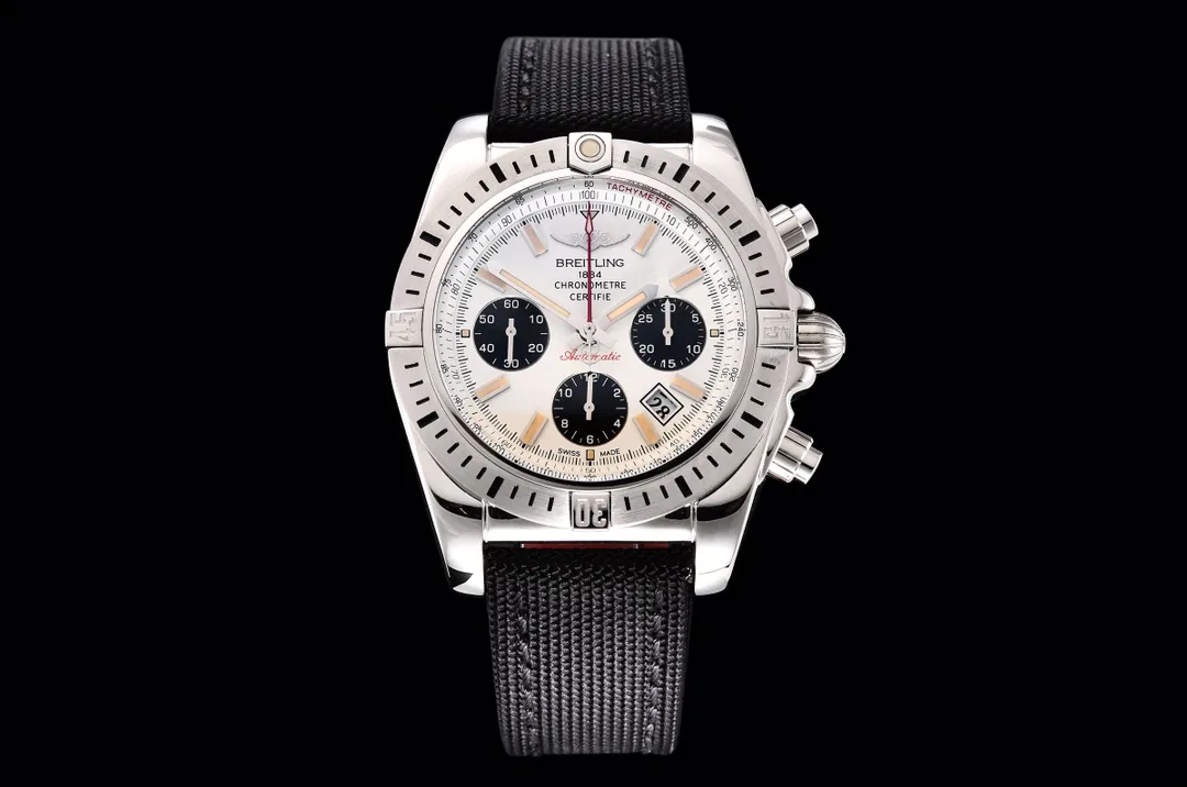 High-End Swiss Breitling Chronomat 44 AB01154G/G786 Replica 30th Anniversary Men’s Watch – Luxurious Sierra Silver Dial