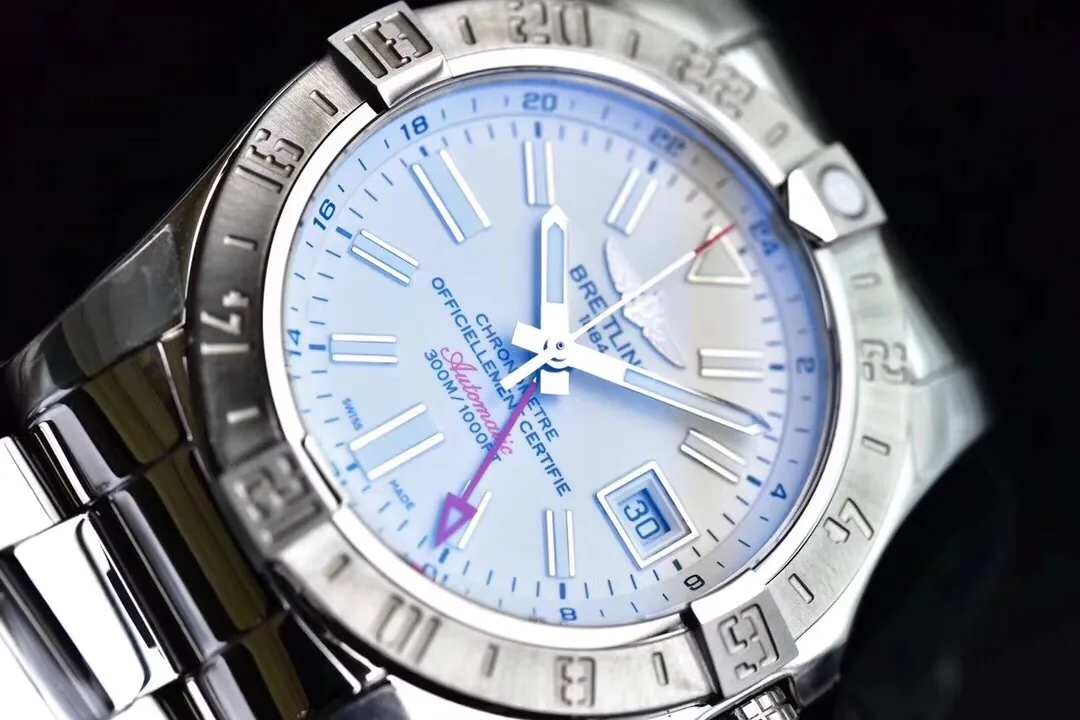 Swiss AAA Breitling Avenger II A3239011/G778 Replica White Dial 43mm Watch – Luxury Look, Full Steel Build