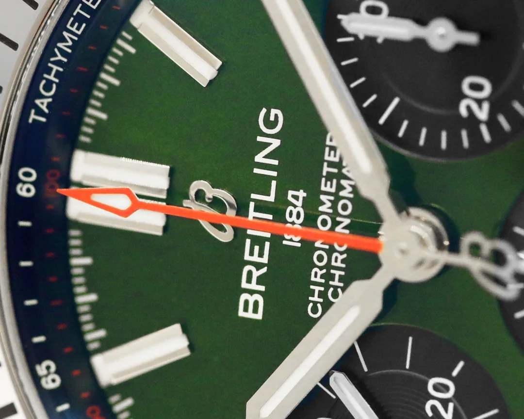 AAA Replica Breitling Chronomat B01 AB0134101L1A1 42mm Green Dial Watch – Luxury Swiss Design With Sapphire Crystal