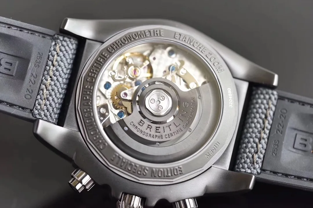 Chronomat 44 Fashion Watch - BR040