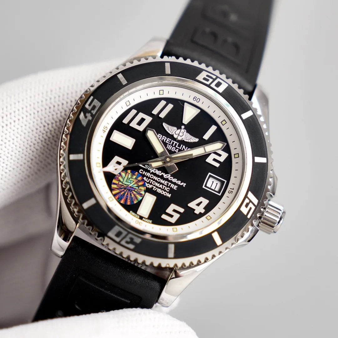 AAA Breitling Superocean 42 A1736402 Replica – Swiss Fake Watch, Durable Black Rubber Strap, Elegant Design For Men