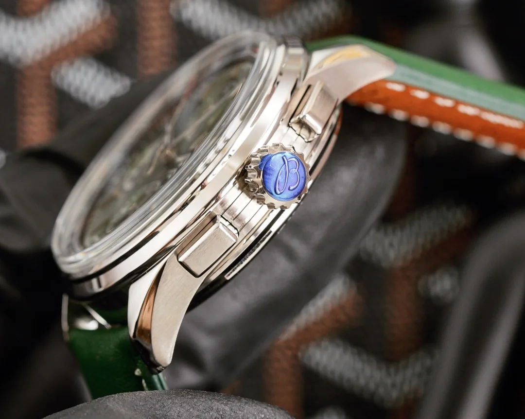 Swiss Breitling Premier A13315 Replica Watch – Elegant Green Dial, Stainless Steel Case, Green Leather Strap