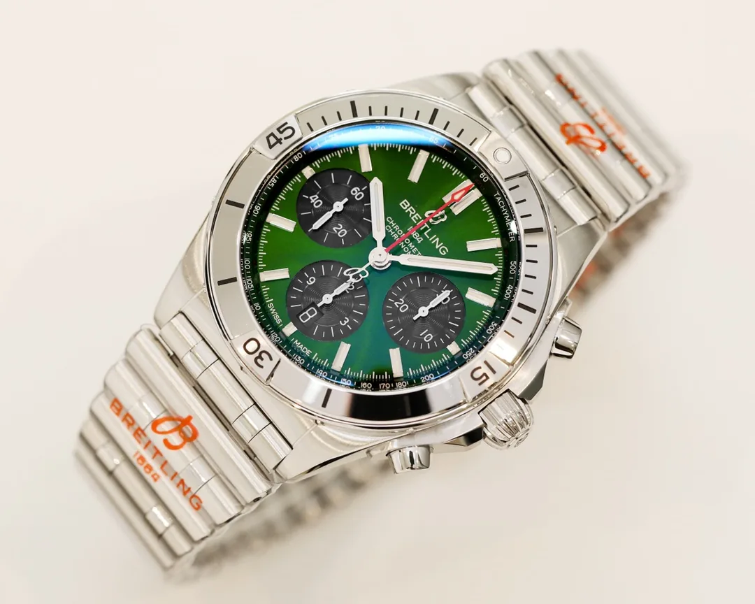 AAA Replica Breitling Chronomat B01 AB0134101L1A1 42mm Green Dial Watch – Luxury Swiss Design With Sapphire Crystal