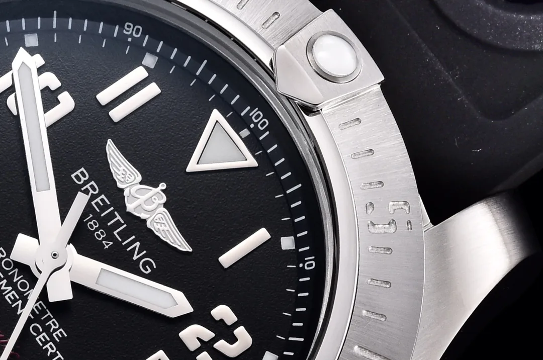Swiss Breitling Avenger II Seawolf A1733110.BC31 Replica Men’s 45mm Watch – Black Dial & Rubber Strap