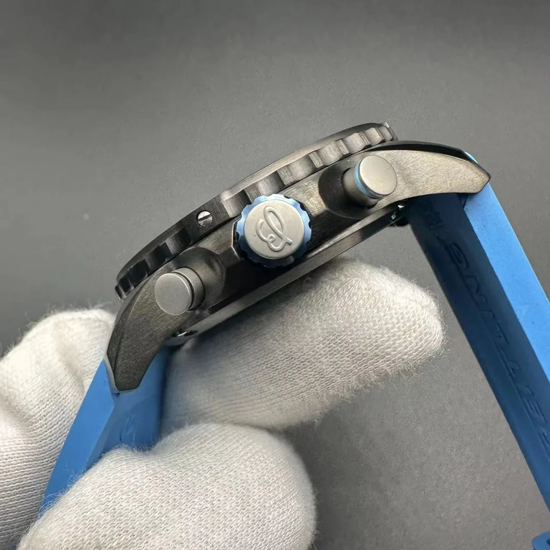 High-Quality Breitling Professional Endurance Pro X82310281B1S1 Replica – Blue Rubber Strap, Swiss Sport Chronograph Watch