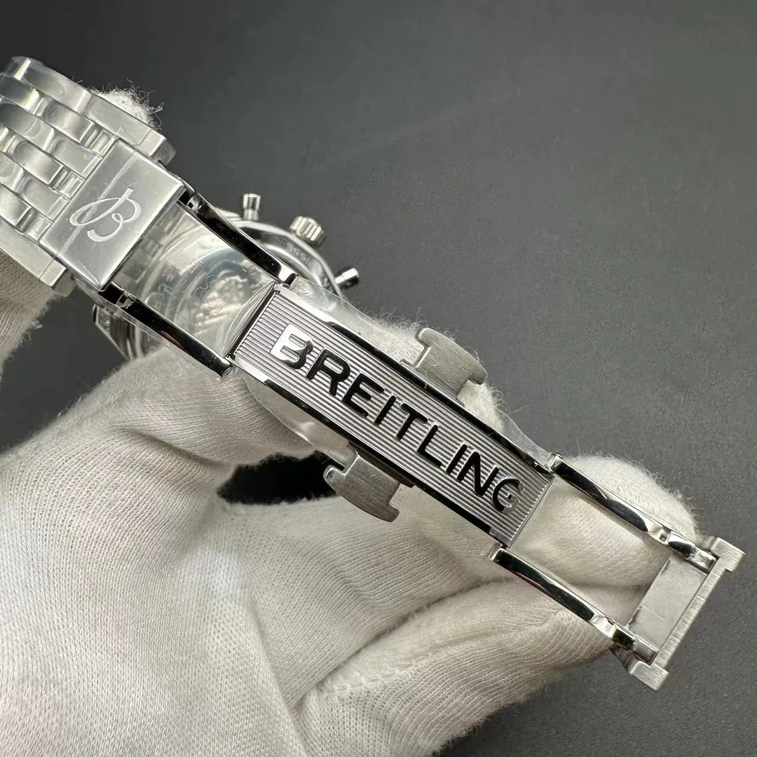 Top-Quality AAA 43mm Breitling Navitimer AB0138211B1A1 Replica – Stunning Black Dial & Transparent Back